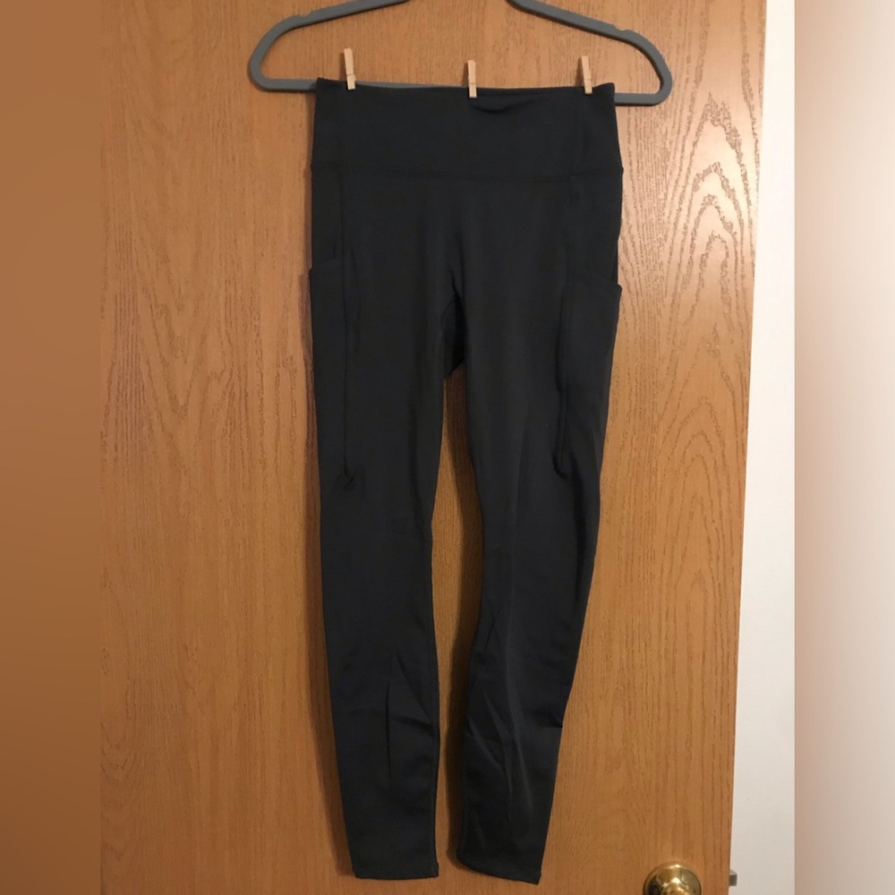 Midnight High- Waisted Fabletics Leggings